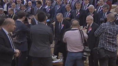 Anayasa Mahkemesi töreninde soğuk rüzgarlar!