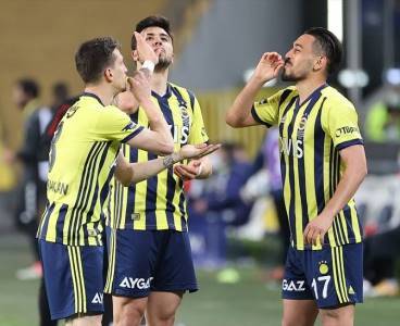 Fenerbahçe evinde Gaziantep'i 3 golle mağlup etti