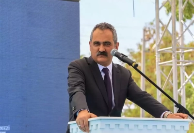 Bakan Özer'den okula kayıtlarda bağış konusuyla ilgili dikkat çeken açıklama!