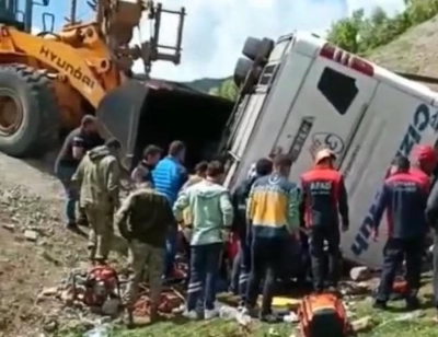 Şırnak’ta askerleri taşıyan otobüs devrildi: 2 şehidimiz var!