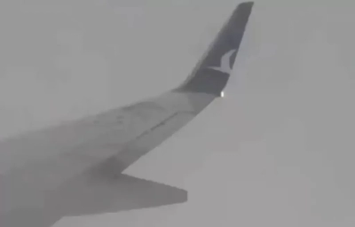 Antalya’da uçağa yıldırım isabet etti