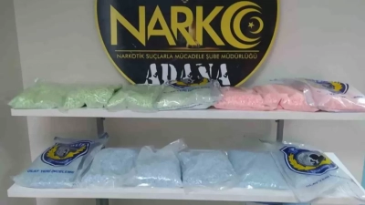 Operasyonda 100 bin uyuşturucu hap ele geçirdi