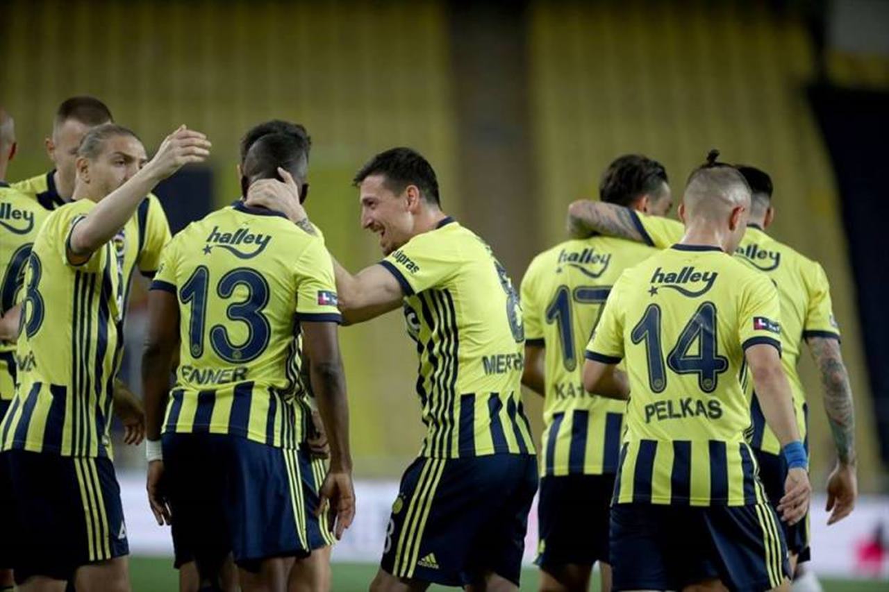 Fenerbahce-Galibiyet-Pozu-Detay.jpg