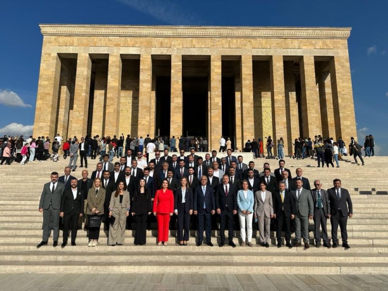 MHP-Adana-Yonetim-Kurulu-Anitkabir-Ziyareti.jpeg