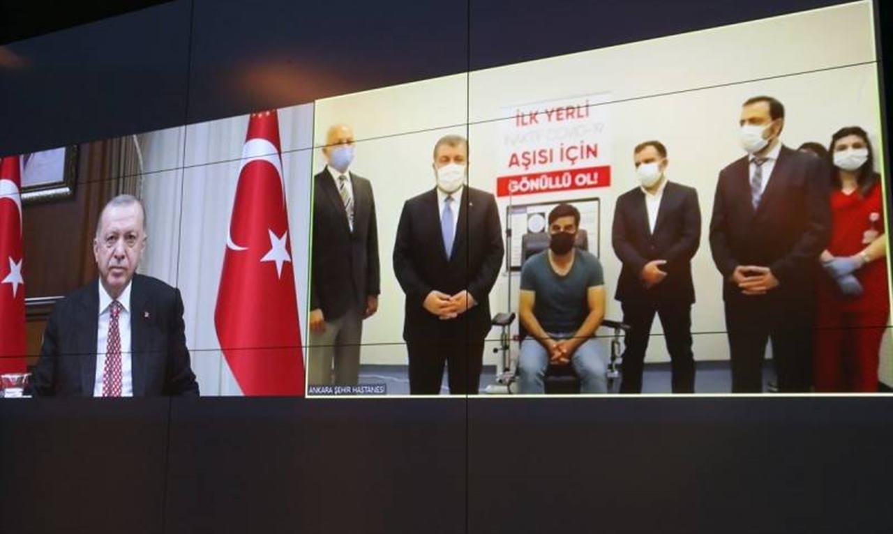 Recep-Tayyip-Erdogan-Yerli-Koronavirus-Asisi.jpg