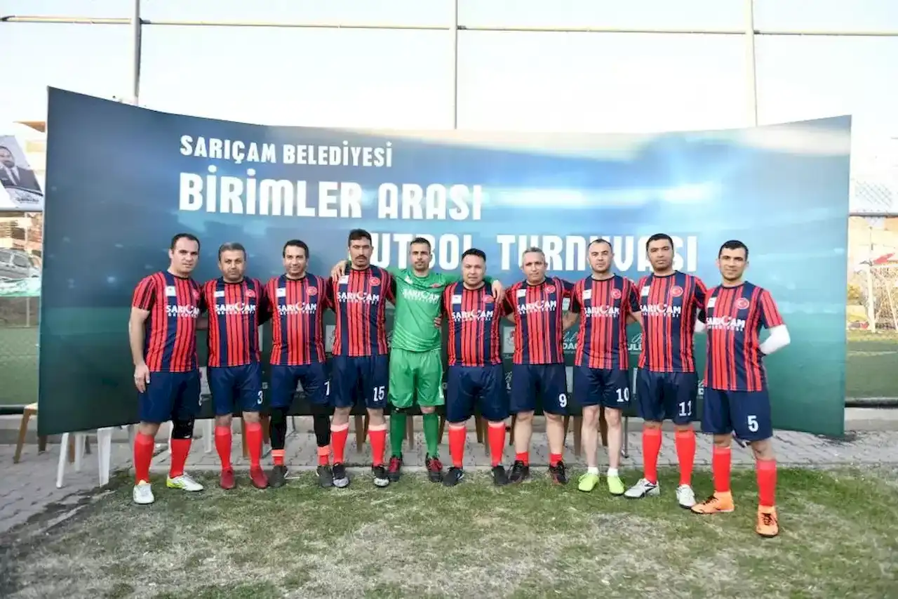 Saricam-Belediyesi-Birimler-Arasi-Futbol-Turnuvasi-4.webp