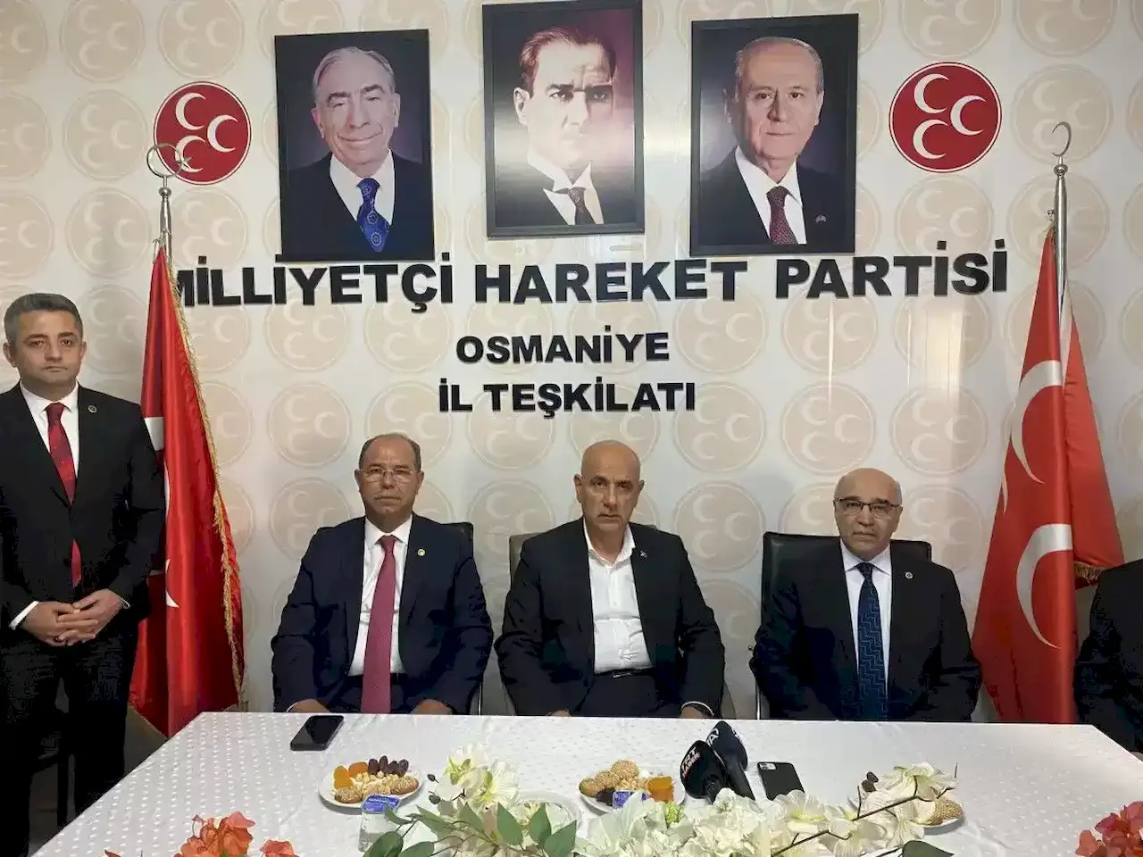 Vahit-Kirisci-MHP-Osmaniye-Baskanligi-Ziyareti.webp