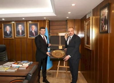 Ahmet Yiğit Yıldırım’dan Adana Ülkü Ocaklarına ziyaret