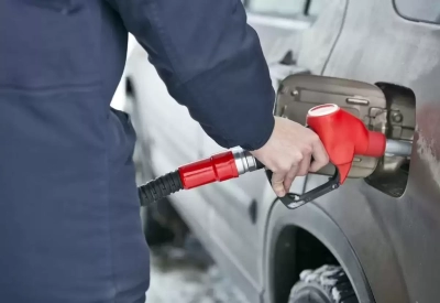 Motorine zam! Dün gece yarısı 1 lira indirim yapılan motorine bu gece zam geliyor!