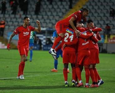 Beşiktaş, Rizespor deplasmanından 3 puanla döndü