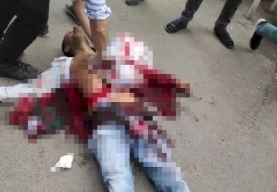 Kız çocuğunun fotoğrafını çeken adamı öldürdüler