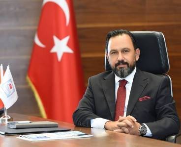 Başkan Uludağ: 23 Nisan Türk tarihinin en önemli dönüm noktalarından biridir