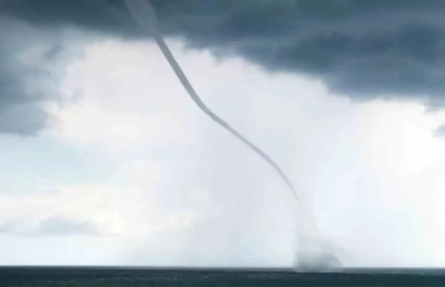 Karataş Denizi’nde hortum çıktı