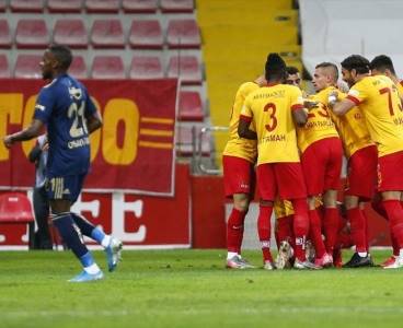 Fenerbahçe deplasmanda Kayserispor'u yendi