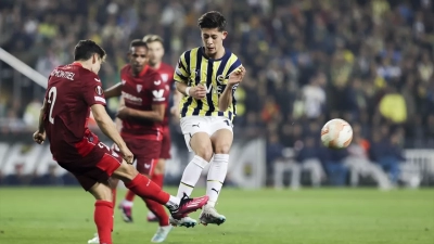 Fenerbahçe, Sevilla’yı 1-0 mağlup etse de Avrupa’ya veda etti