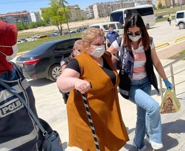 Fuhuş operasyonu: 9 gözaltı