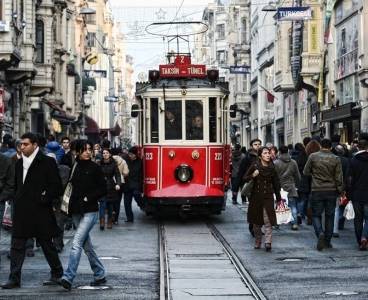 'Tam kapanma'nın ardından 'yavaş normalleşme' gündemde