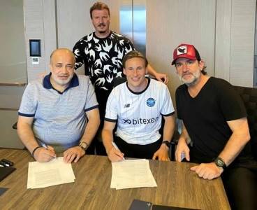 Adana Demirspor, Jonas Svensson'u transfer etti