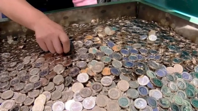 Tasarruf için madeni paraların boyutu küçülüyor