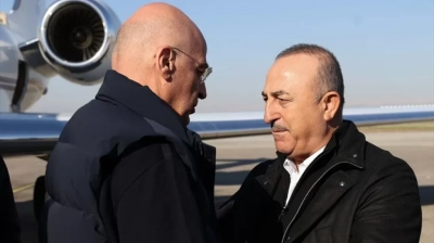 Mevlüt Çavuşoğlu, Adana’ya gelen Nikos Dendias’la görüştü