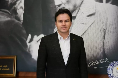 ’Temayülde hile yapıldı’ diyerek hem aday adaylığından hem İYİ Parti’den istifa etti