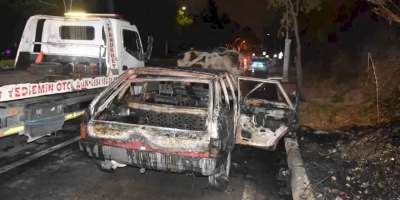 Özdemir Sabancı Bulvarı otomobil yangını