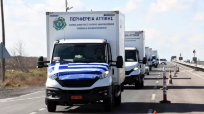 Yunanistan’dan 48 kamyonetlik yardım konvoyu geldi