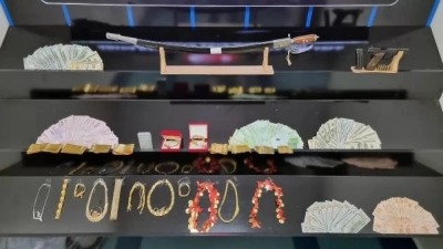 Seyhan ve Çukurova belediyelerine yapılan operasyonda servet çıktı