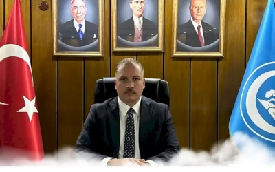 Başkan Tutsoy’dan siyasi ikbal peşinde koşanlara ultimatom