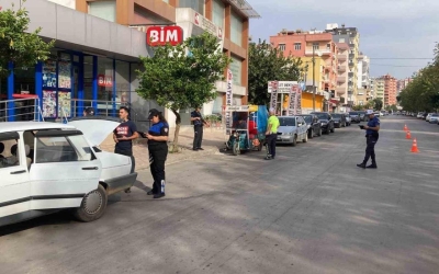 Kozan’da uyuşturucu ve kumar denetimi