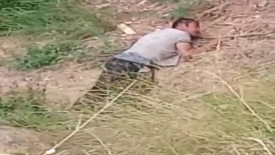 Uçurumda mahsur kaldı, itfaiye ekipleri kurtardı